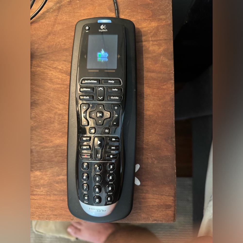 Logitech smart remote - Picture 3 of 3